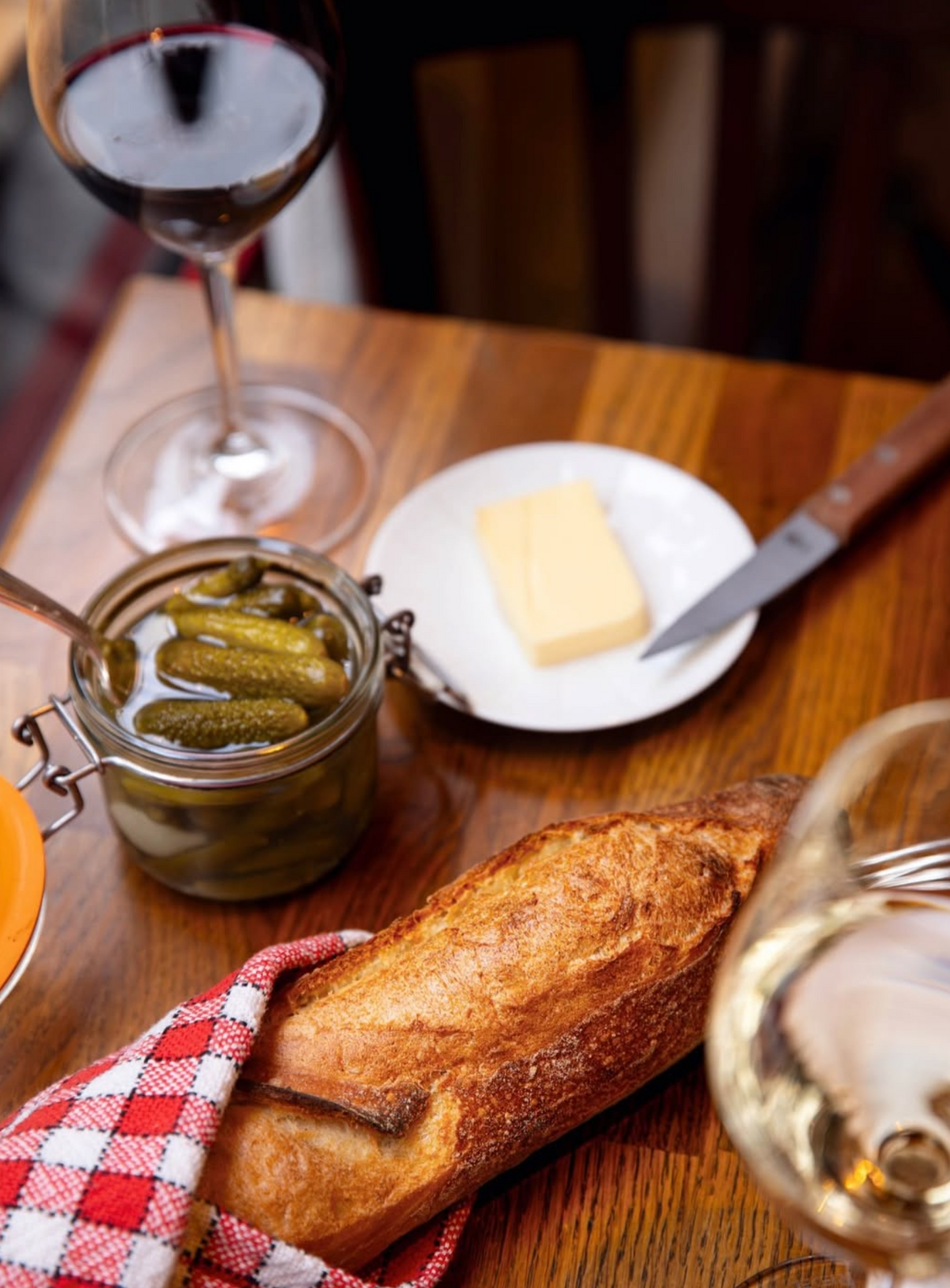 Aperitif at Classic Parisian Bistro Attabler
