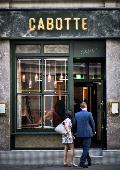 Dégustation de vins animée par un maître sommelier : bouteilles exceptionnelles et trésors cachés chez Cabotte
