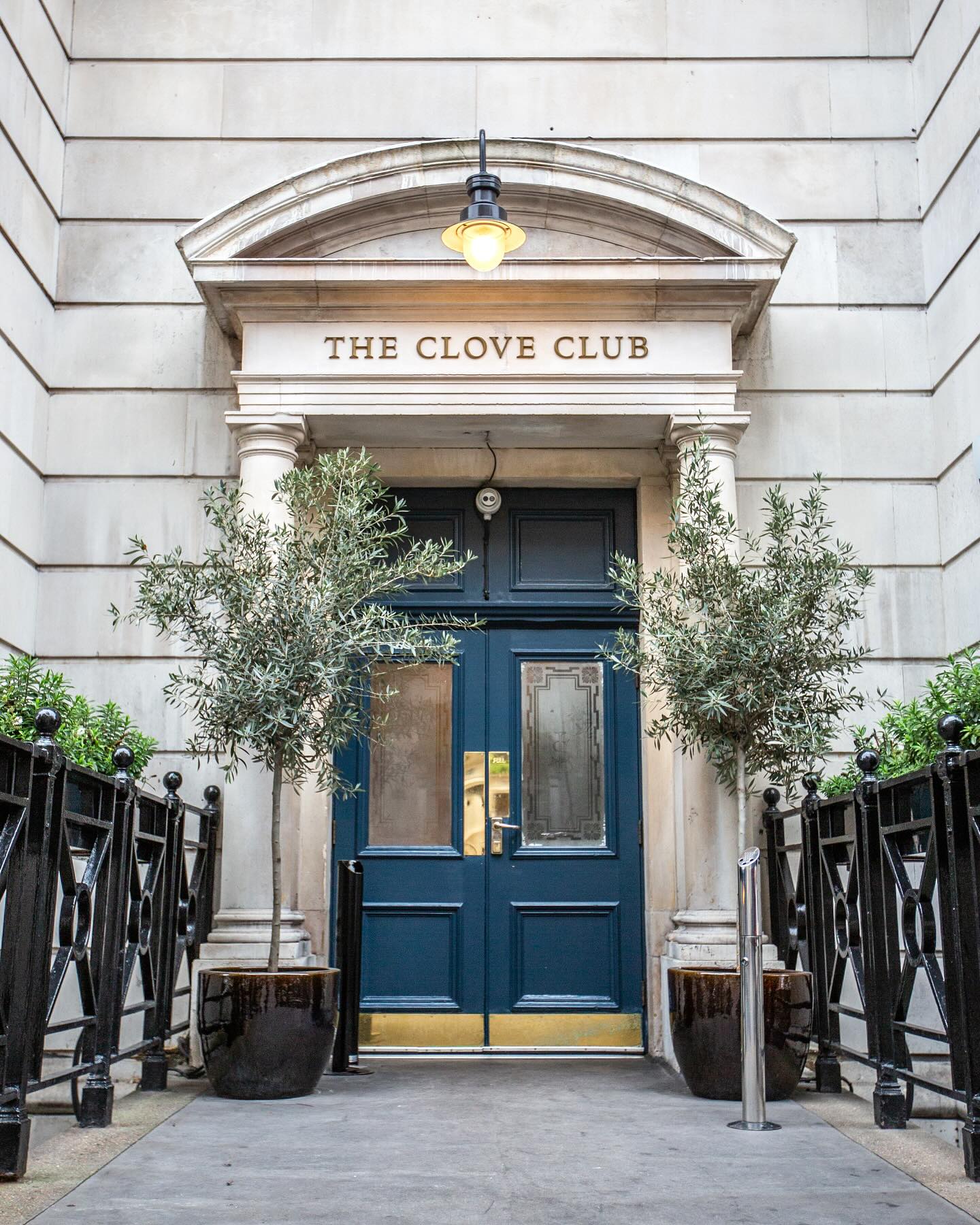 Chef’s Choice Tasting Menu with Beverage Pairings at Michelin Two-Star The Clove Club