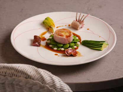 Dînez avec le chef David Moore à votre table au restaurant étoilé Michelin Pied à Terre.