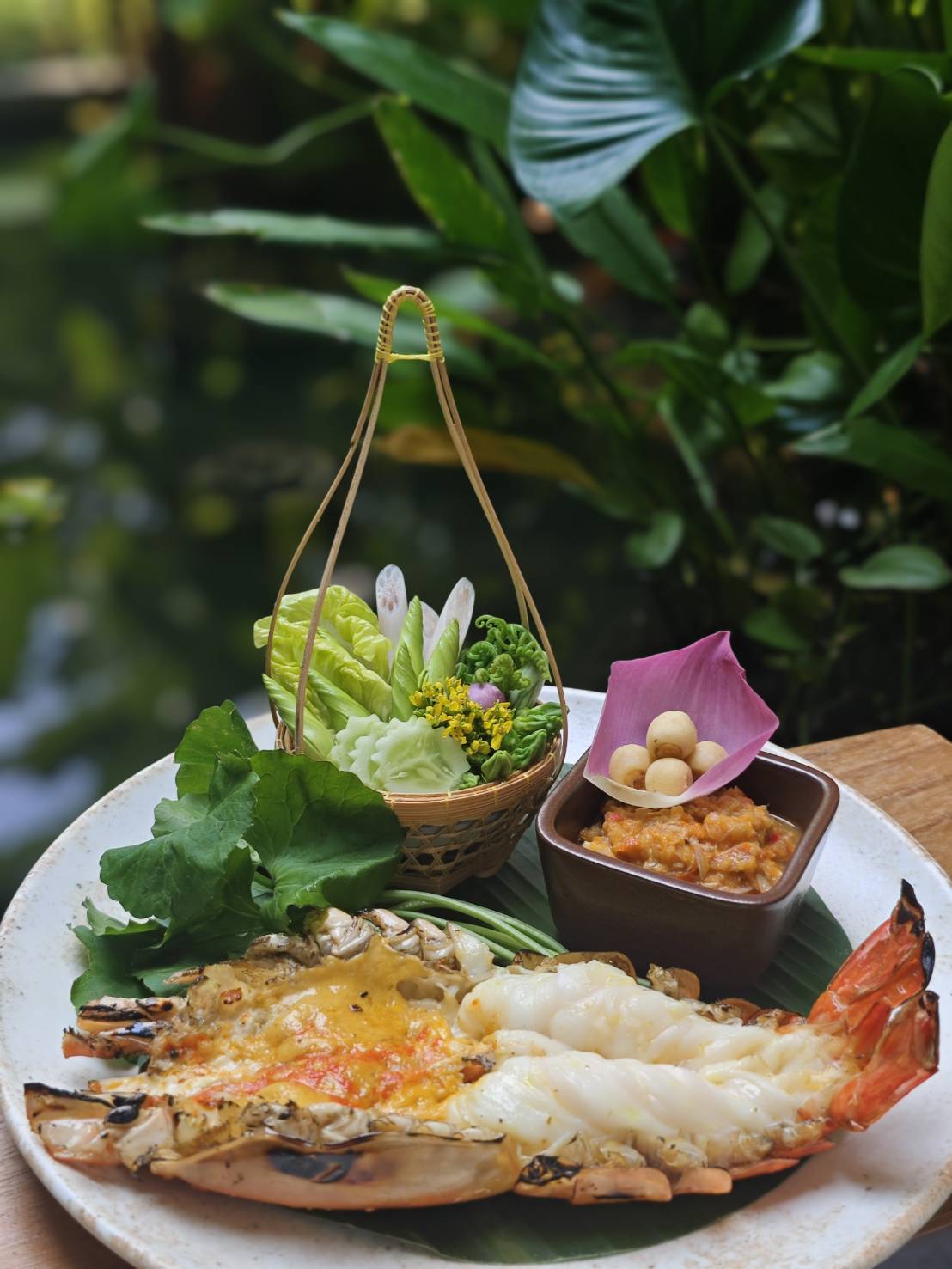 White Lotus Lunch Experience at Siri Sala